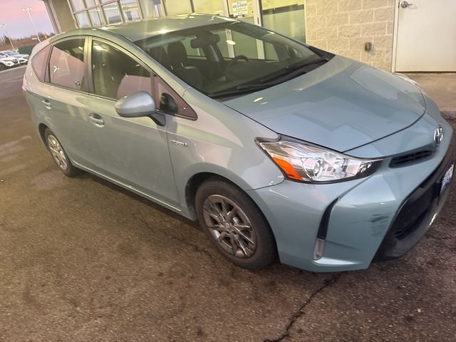 2015 Toyota Prius v Four