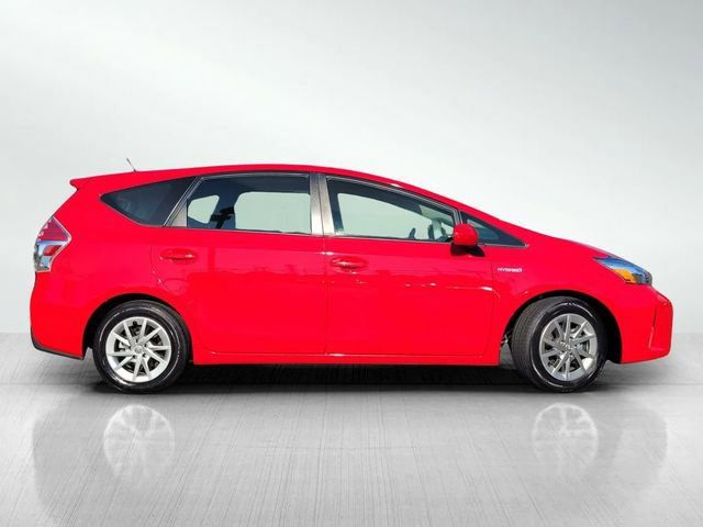 2015 Toyota Prius v Three
