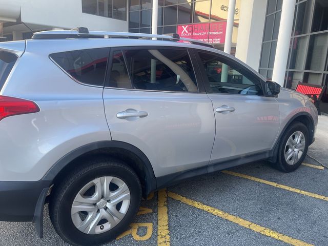 2015 Toyota RAV4 LE