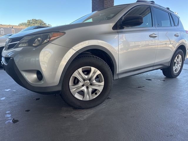 2015 Toyota RAV4 LE