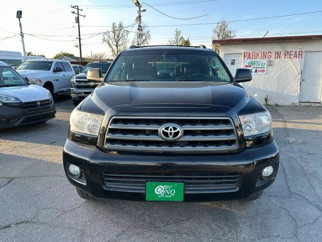 2015 Toyota Sequoia SR5