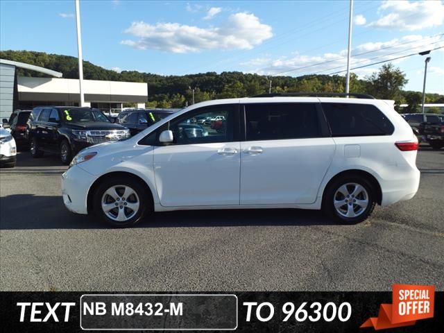 2015 Toyota Sienna LE