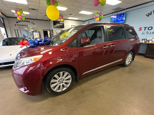 2015 Toyota Sienna 