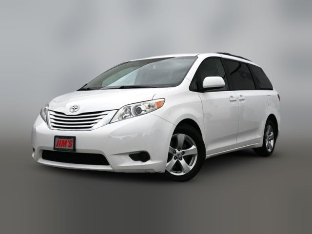 2015 Toyota Sienna LE