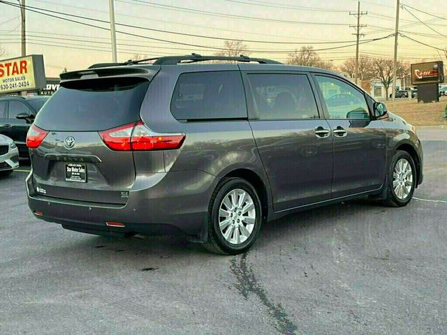 2015 Toyota Sienna XLE