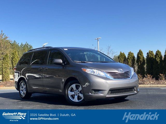 2015 Toyota Sienna LE