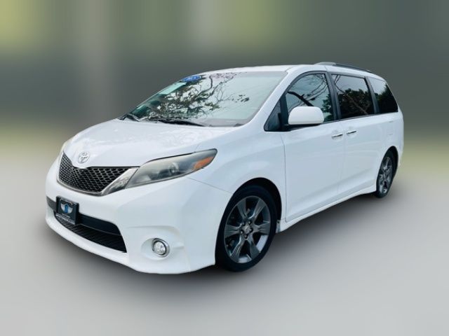 2015 Toyota Sienna 