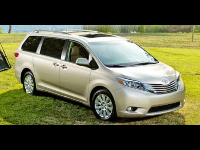 2015 Toyota Sienna 