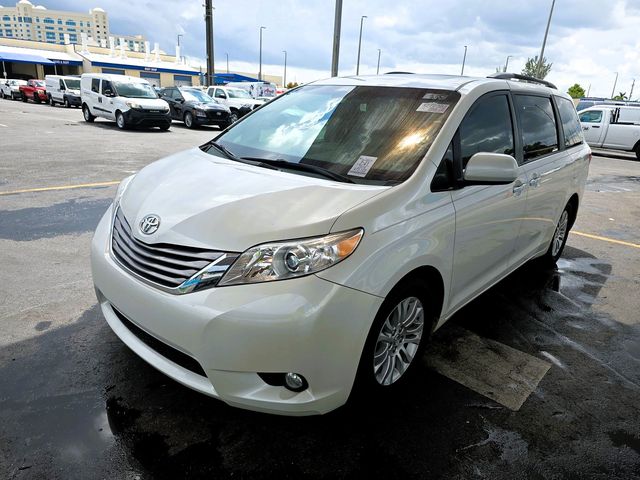 2015 Toyota Sienna XLE Premium