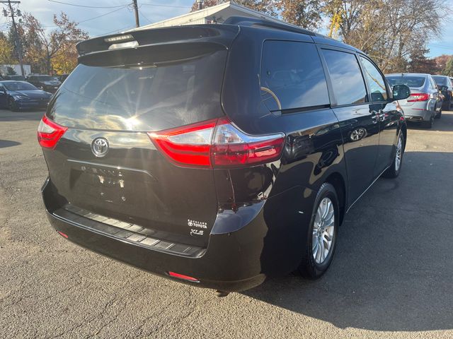 2015 Toyota Sienna XLE Premium