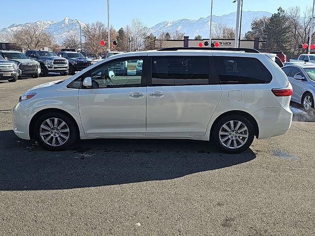 2015 Toyota Sienna 