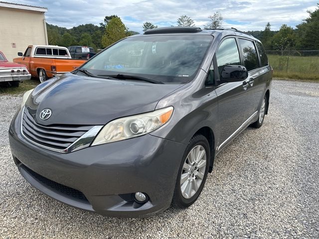 2015 Toyota Sienna 