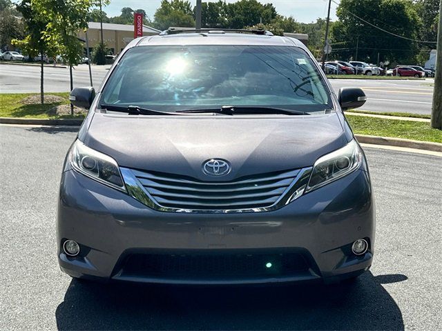 2015 Toyota Sienna 