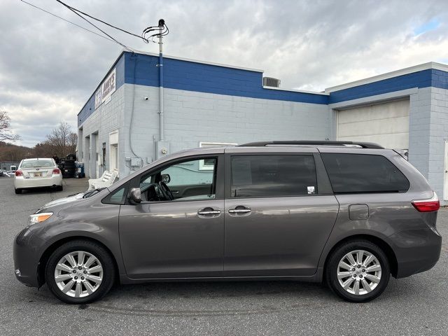 2015 Toyota Sienna 