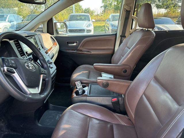 2015 Toyota Sienna 