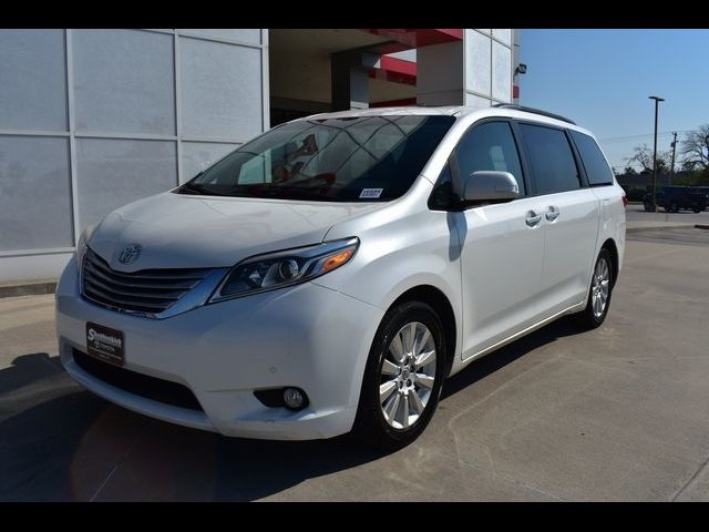 2015 Toyota Sienna 