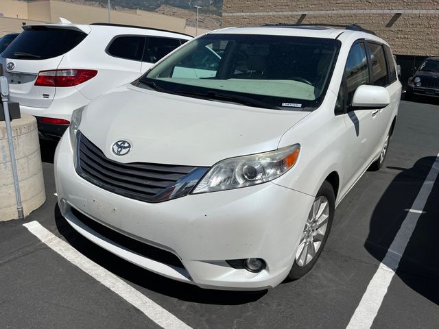 2015 Toyota Sienna XLE Premium