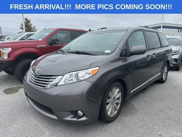 2015 Toyota Sienna 