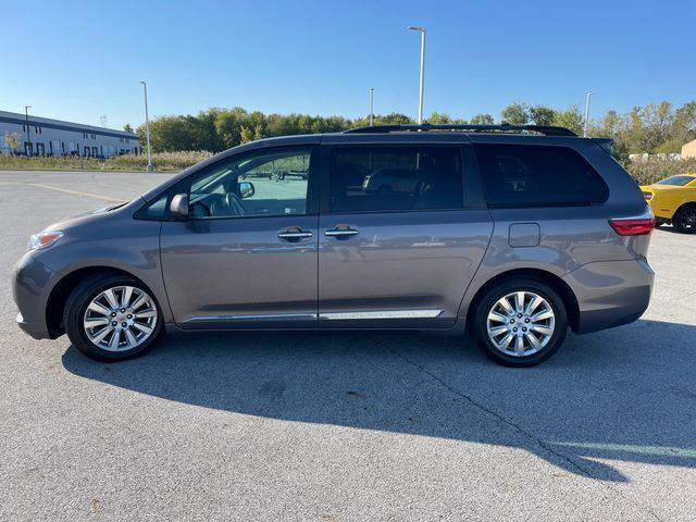 2015 Toyota Sienna 