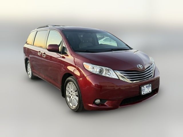 2015 Toyota Sienna 