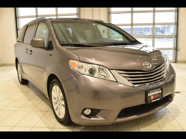 2015 Toyota Sienna XLE