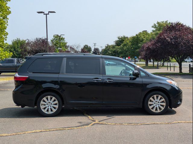 2015 Toyota Sienna 