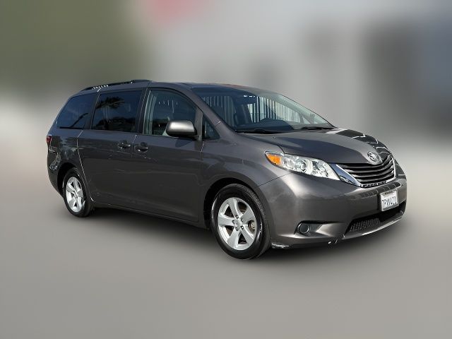 2015 Toyota Sienna 