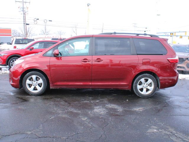 2015 Toyota Sienna 