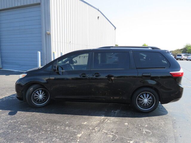 2015 Toyota Sienna 