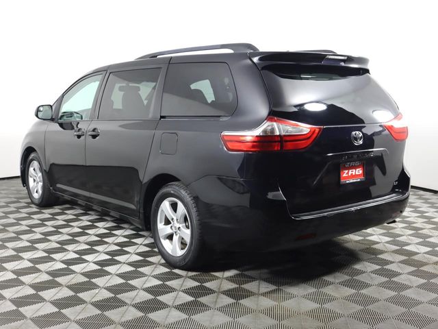 2015 Toyota Sienna LE