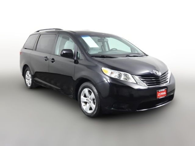 2015 Toyota Sienna LE