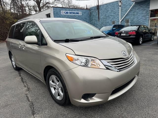 2015 Toyota Sienna 