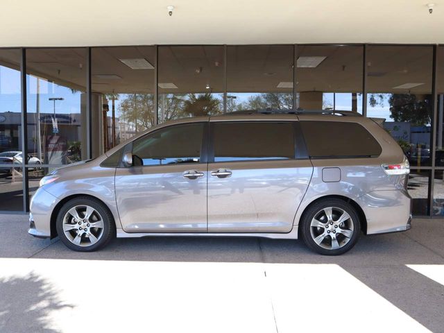 2015 Toyota Sienna 