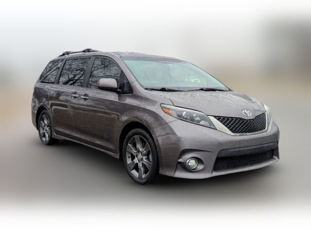 2015 Toyota Sienna SE Premium