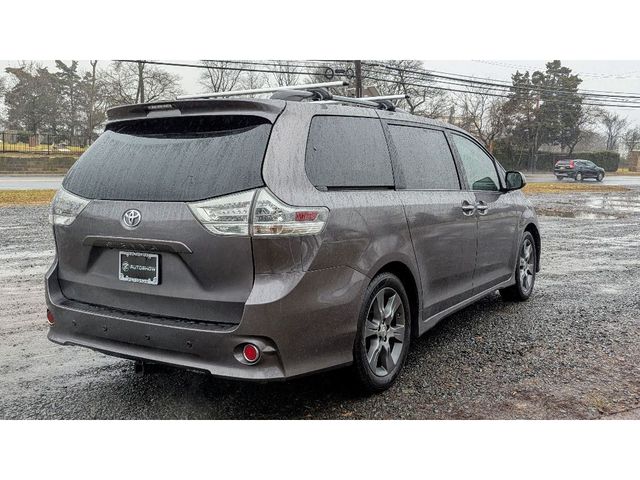 2015 Toyota Sienna SE Premium