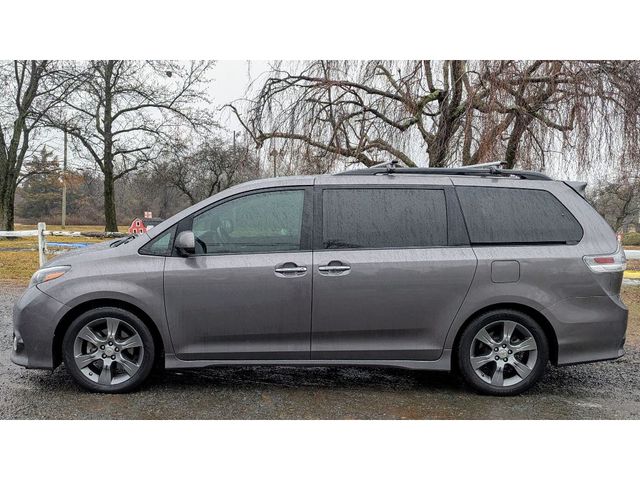 2015 Toyota Sienna SE Premium