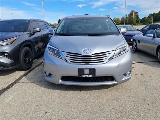 2015 Toyota Sienna 