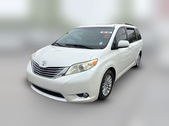 2015 Toyota Sienna 
