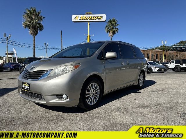 2015 Toyota Sienna 