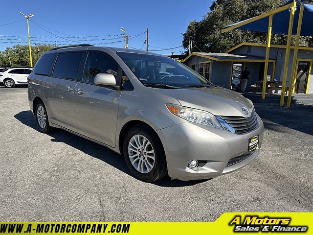 2015 Toyota Sienna 