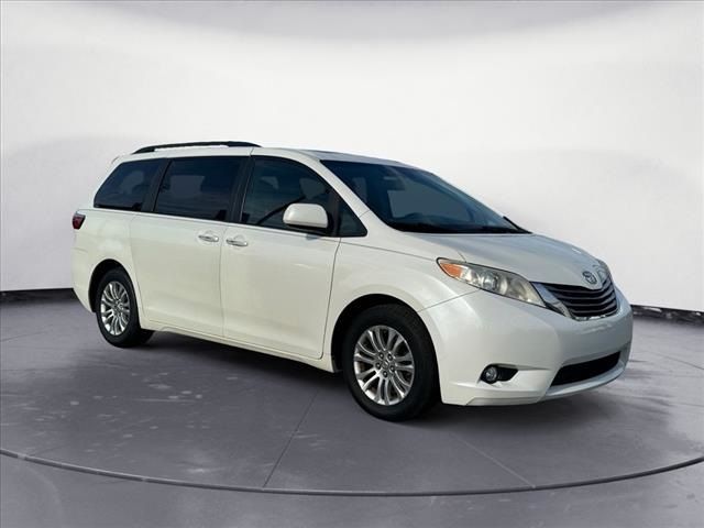 2015 Toyota Sienna XLE Premium