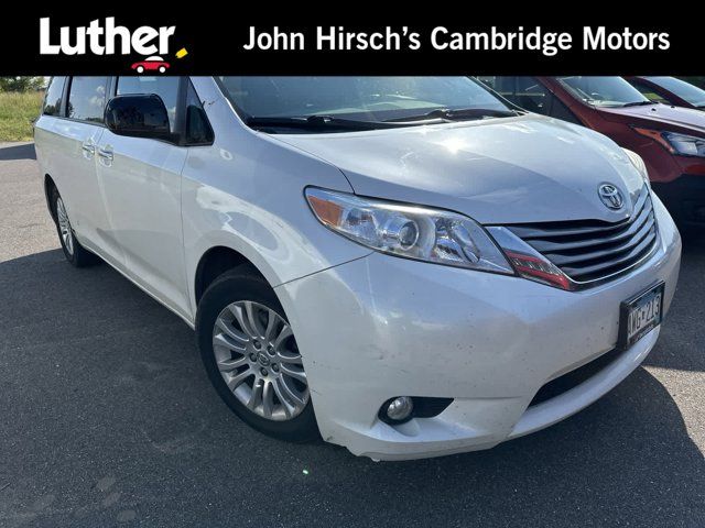 2015 Toyota Sienna 