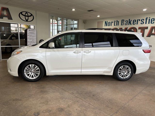 2015 Toyota Sienna XLE Premium