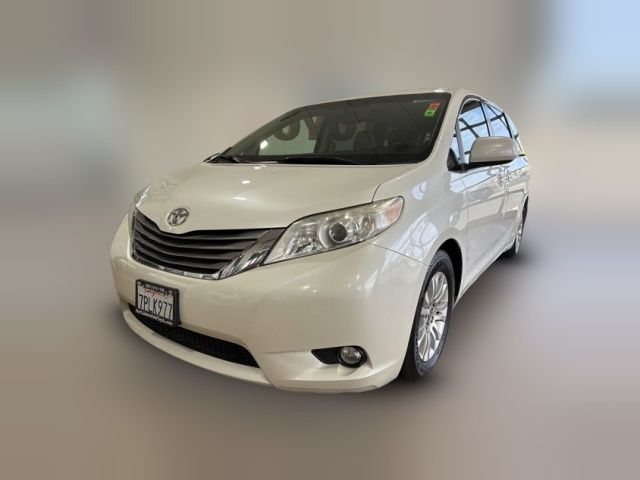 2015 Toyota Sienna XLE Premium