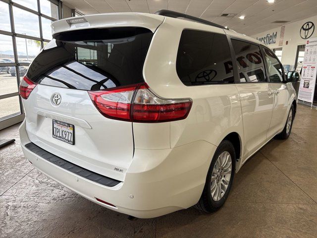 2015 Toyota Sienna XLE Premium