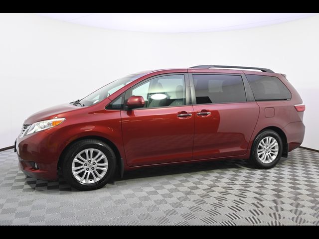 2015 Toyota Sienna XLE