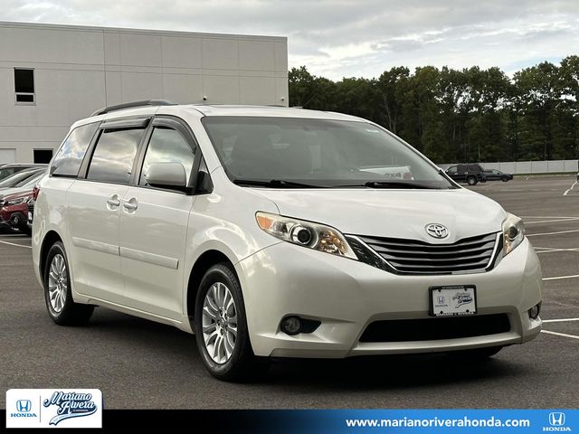 2015 Toyota Sienna XLE