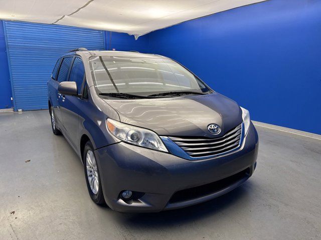 2015 Toyota Sienna XLE Premium