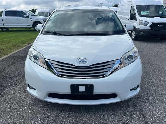 2015 Toyota Sienna 