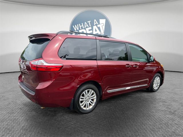 2015 Toyota Sienna XLE Premium